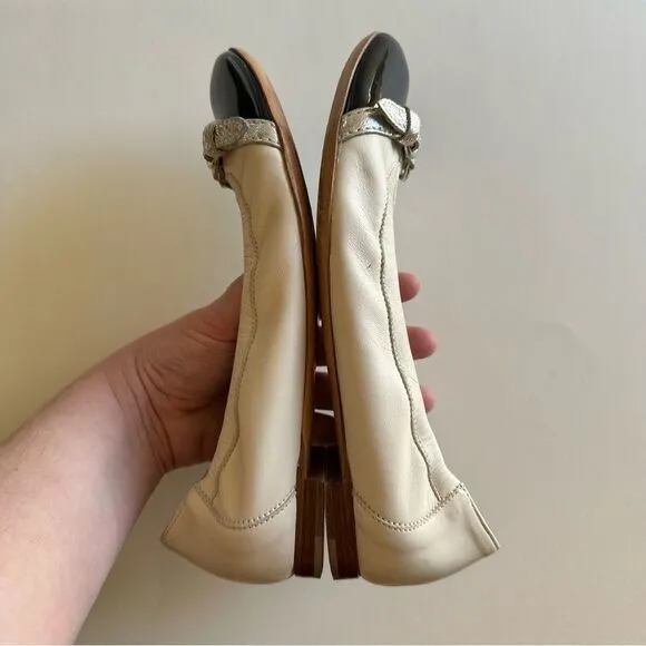 AGL White Leather Black Patient Leather Cap toe Monika ballet flat