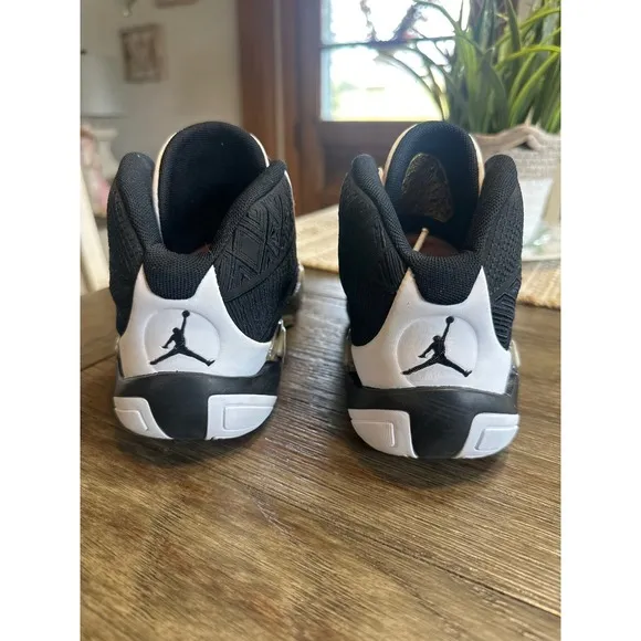 Air Jordan 38 Fundamental Basketball Shoes High Top Performance Kids Size 4Y