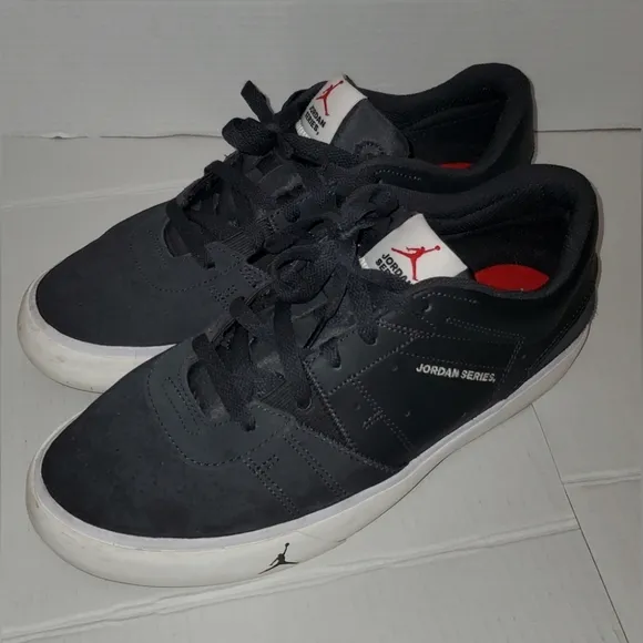 Air Jordan Series SE Size 10