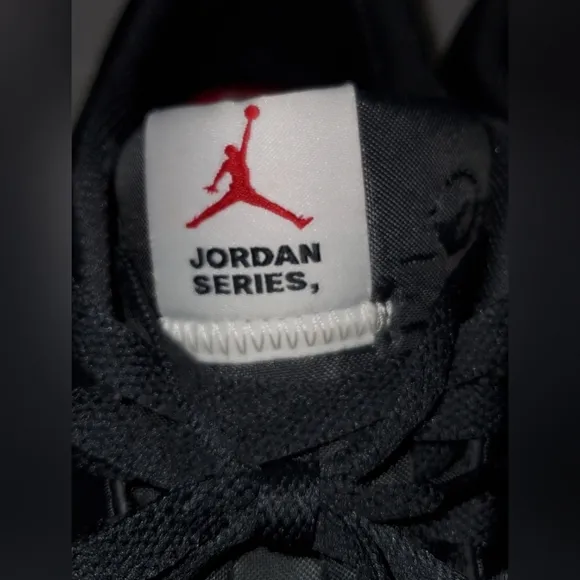 Air Jordan Series SE Size 10