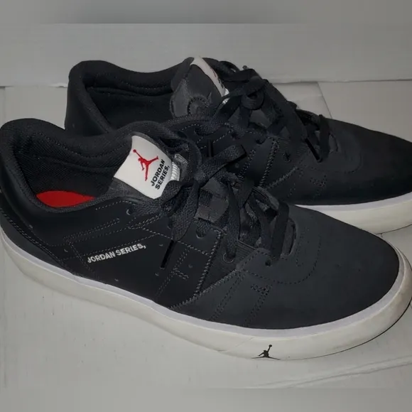 Air Jordan Series SE Size 10
