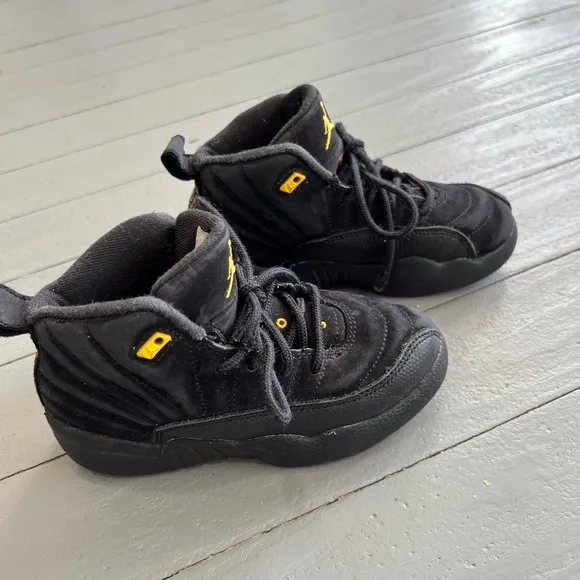 Air Jordan sneakers toddler 11C black taxi retro PS mid boys pre school street