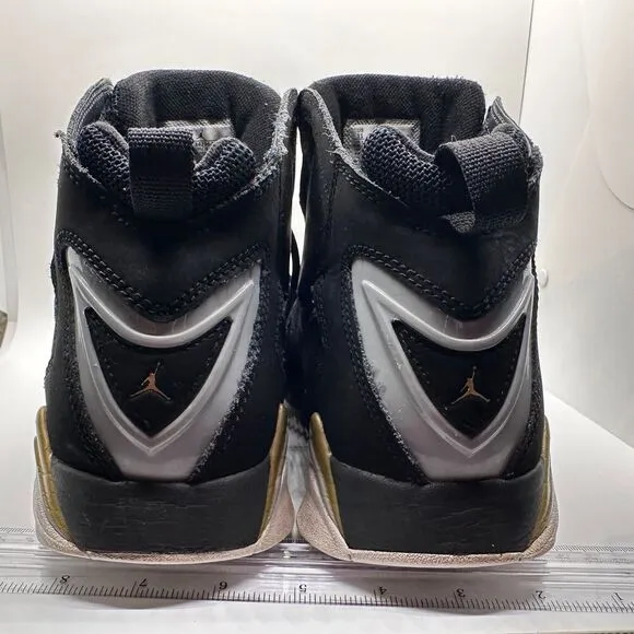Air Jordan True Flight Basketball Shoes Black Gold Athletic‎ Sneakers Size 11