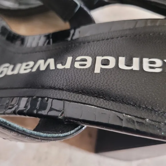 Alexander Wang Hayden Croc Slide Sandals Black Leather size 38.5 / 8.5