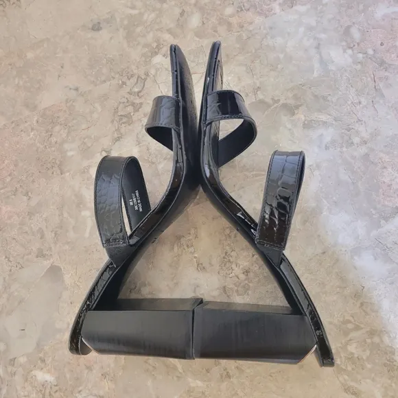 Alexander Wang Hayden Croc Slide Sandals Black Leather size 38.5 / 8.5