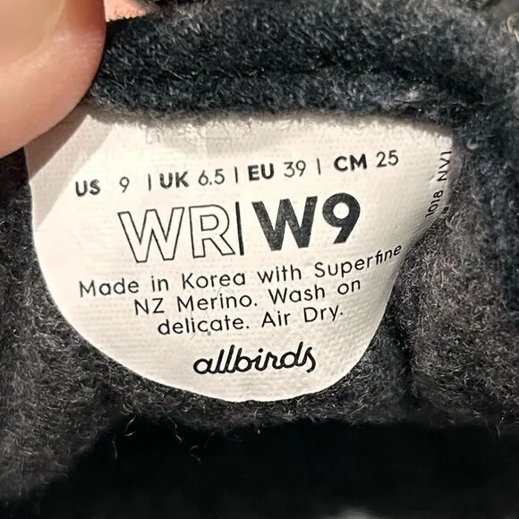 Allbirds Women's Wool Running Sneakers Natural Black Size 9‎