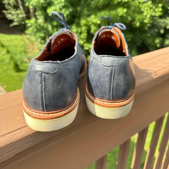ALLEN EDMONDS Distressed Blue Leather casual/dress shoes
