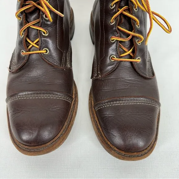 Allen Edmonds Men’s size 10 Normandy Brown Leather Cap Toe Boots