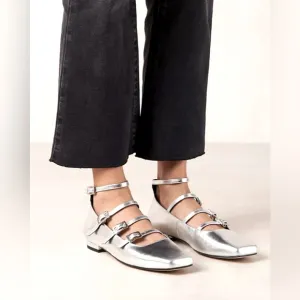 Alohas Luke Shimmer Silver Strappy Ballet Flat size 37 / 6.5