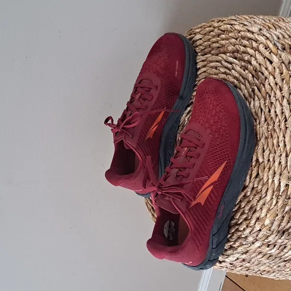 Altra Mens Quantic Torin 4.5 Performance Athletic/Training‎ Sneakers Red Sz. 10