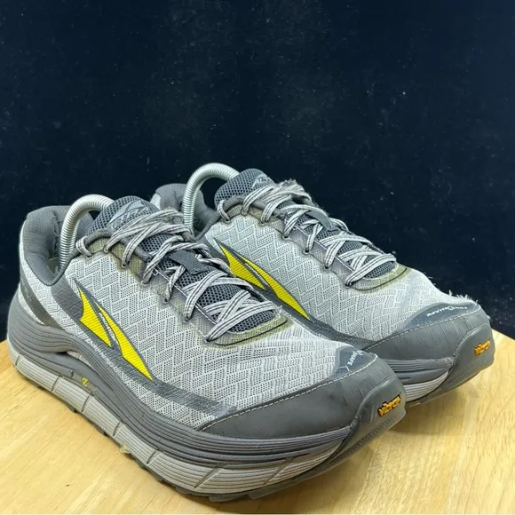 Altra Olympus 2.0 Mens Running Shoes Gray Size 9 Vibram Hiking Trail Sneakers