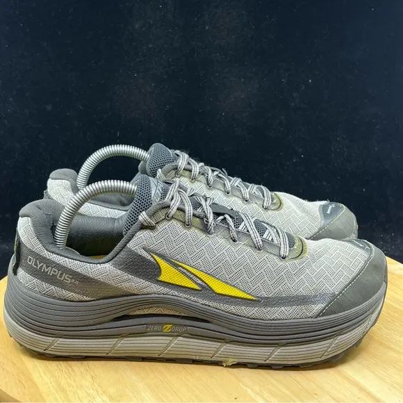 Altra Olympus 2.0 Mens Running Shoes Gray Size 9 Vibram Hiking Trail Sneakers