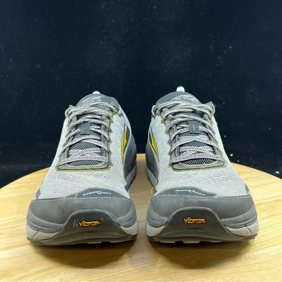 Altra Olympus 2.0 Mens Running Shoes Gray Size 9 Vibram Hiking Trail Sneakers