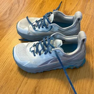 Altra Olympus 5 Running Sneakers 7