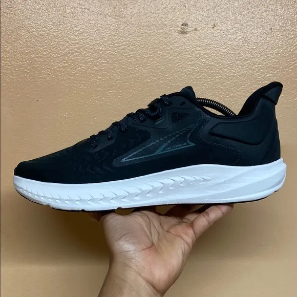 Altra Torin 7 Men's Running Sneakers “Black Gray White”