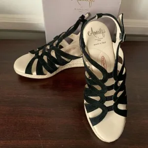 Amalfi by Rangoni Luca  soft suede leather espadrille wedge sandal size 6 new