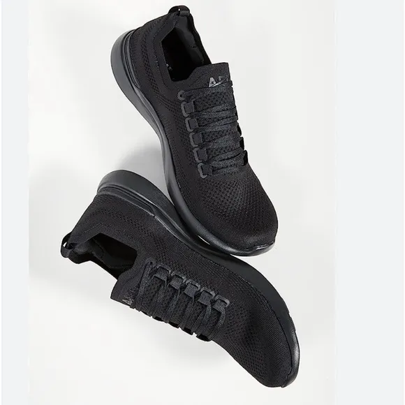 APL: Athletic Propulsion LabsTechLoom Breeze Sneakers black/black women size7.5