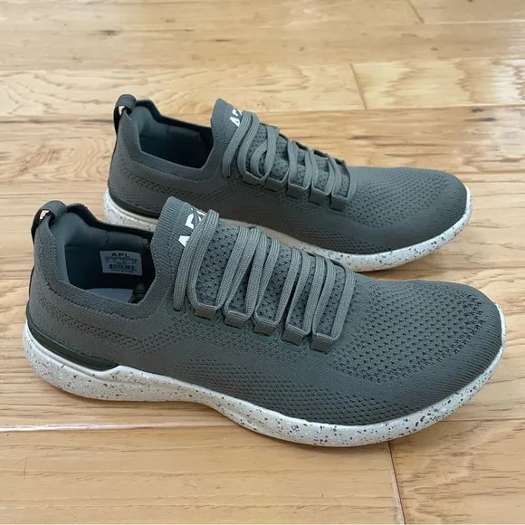 APL Techloom Breeze Running Sneakers Fatigue Pristine Speckle Green Men’s Size 9