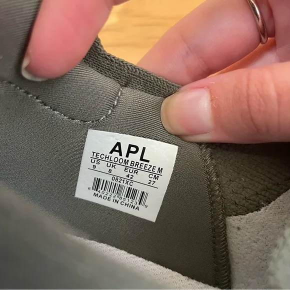 APL Techloom Breeze Running Sneakers Fatigue Pristine Speckle Green Men’s Size 9