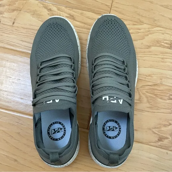 APL Techloom Breeze Running Sneakers Fatigue Pristine Speckle Green Men’s Size 9