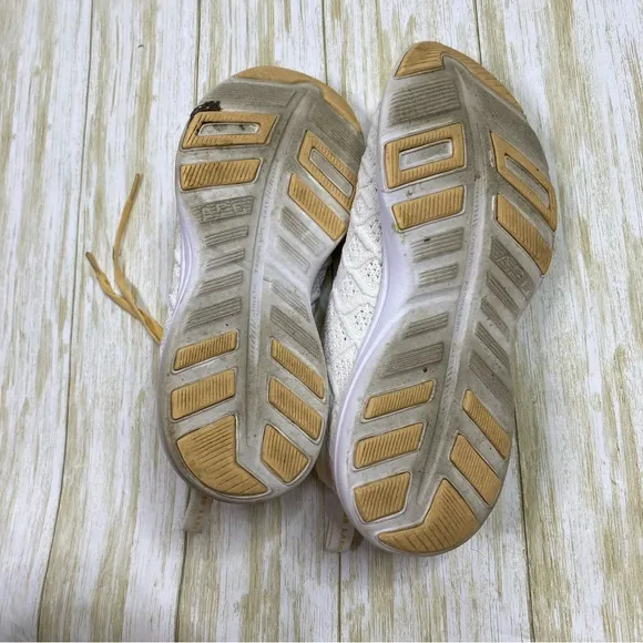 APL TechLoom Phantom Sneakers in White / Caramel