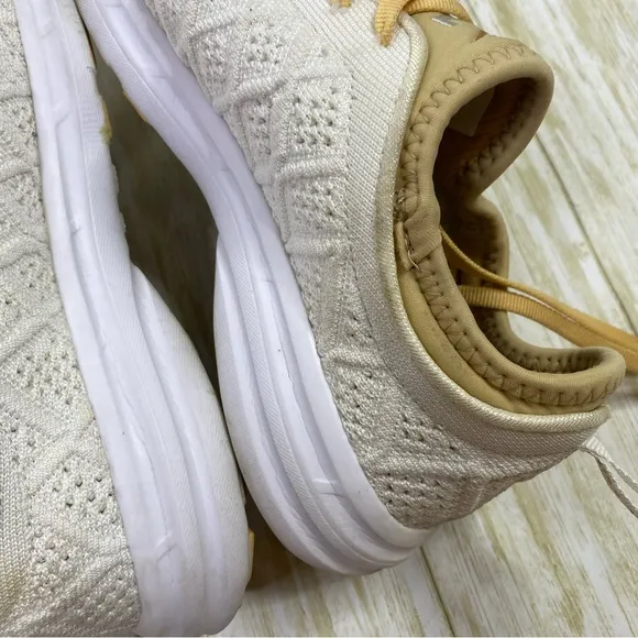 APL TechLoom Phantom Sneakers in White / Caramel
