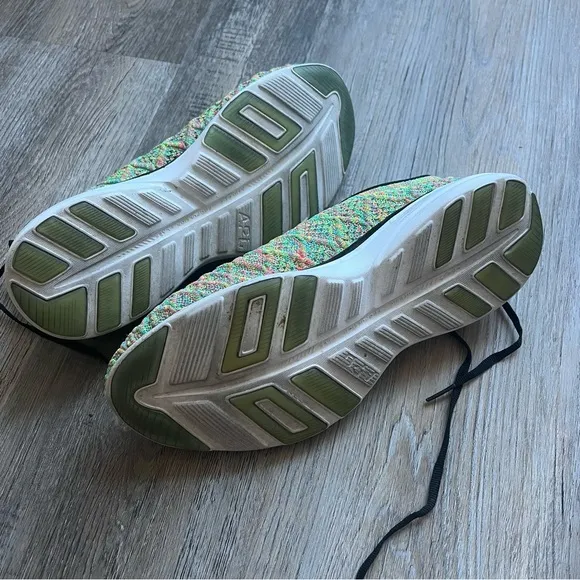 APL Techloom Phantom Sneakers