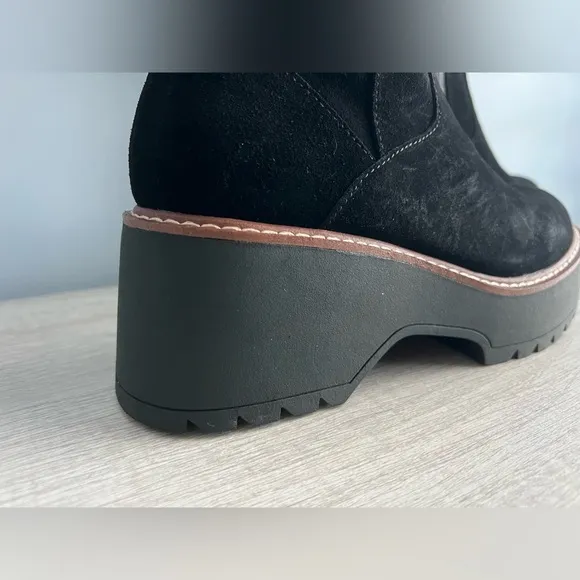 Aqua College Women's Waterproof Gina Platform Black Suede Boots Size 11
