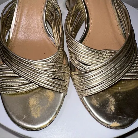 Aquazzura Gold Leather Slides Sandals Size 39. Gold Metallic.