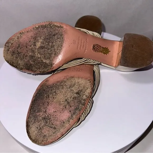 Aquazzura Gold Leather Slides Sandals Size 39. Gold Metallic.