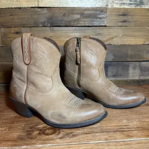 ARIAT WOMEN'S DARLIN WESTERN BOOTS - ROUND TOE size 8.5