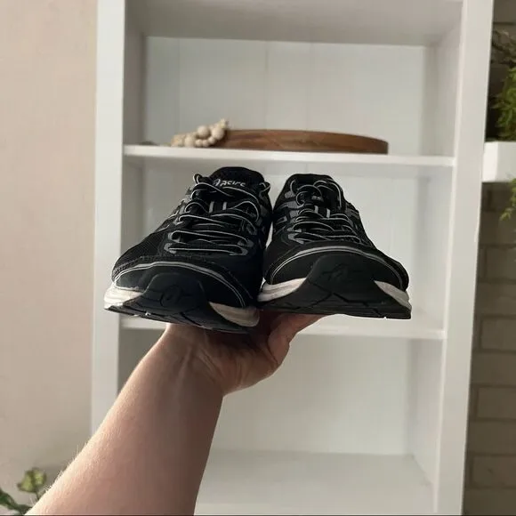 Asics Black Gel Sileo Mesh Upper Running Sneakers