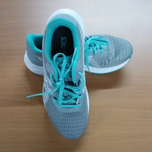 Asics excite 9 kids shoes