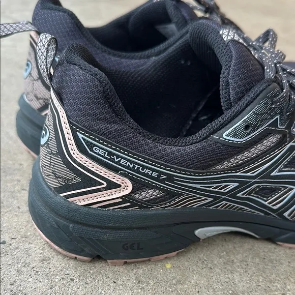 ASICS Gel-Venture 7 Women’s Running Shoes Size 10