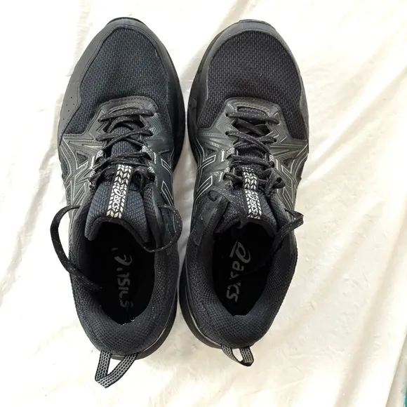 ASICS Gel Venture 8 Black running Sneakers SZ 9.5 NWOT