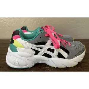 Asics Girls Sneakers Shoes Size 4 Gel-BND Pink Green Gray White 1024A024 Sample