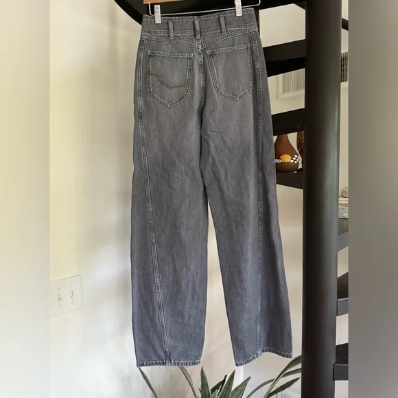 Aster Straight Leg Jeans NWOT ridge grey