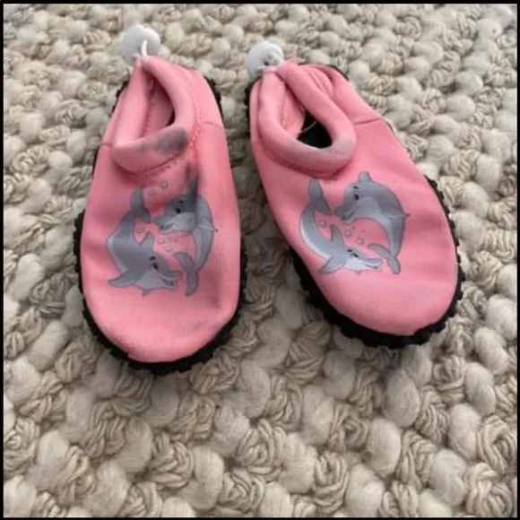 Baby girl shoe and summer clothes lot
