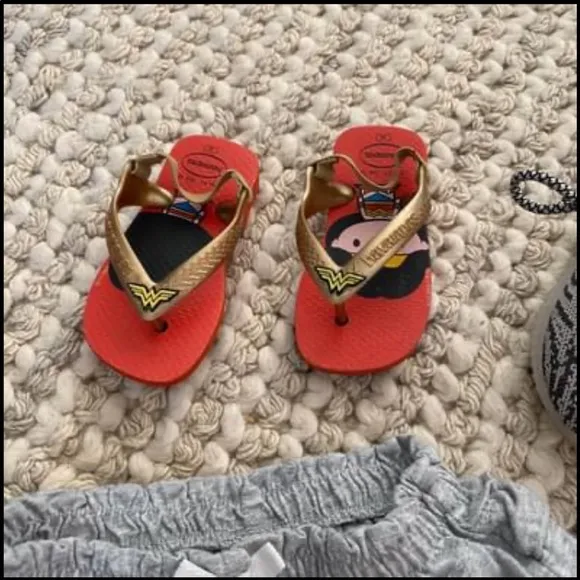 Baby girl shoe and summer clothes lot