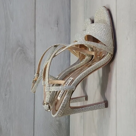 Badgley Mischka Womens Ebiza Metallic Heels Sandals Shoes sz 7