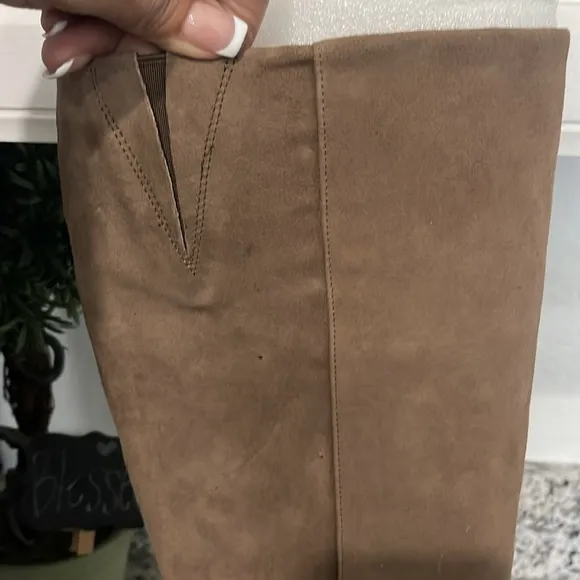 BANANA REPUBLIC Paisley Cocoa Brown Knee High Leather Boots Sz 7.5 Style 779392