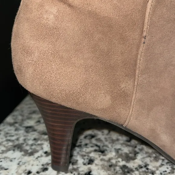 BANANA REPUBLIC Paisley Cocoa Brown Knee High Leather Boots Sz 7.5 Style 779392