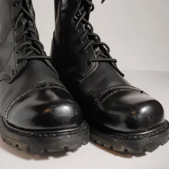 Bates Men's Size 9.5 Paratrooper Jump boots Black Leather Oil Resistant Side Zip