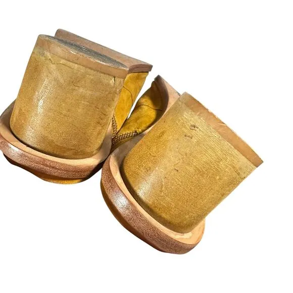 Bernardo Women's Sandals 7.5M Peep Toe Bow Accent Mustard Yellow Suede Leather