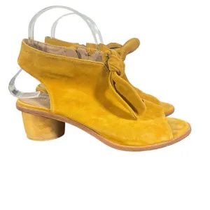 Bernardo Women's Sandals 7.5M Peep Toe Bow Accent Mustard Yellow Suede Leather
