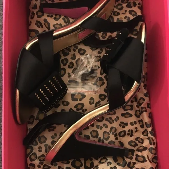 Betsy Johnson Black &amp; Gold Bow Slingback Heels NWT