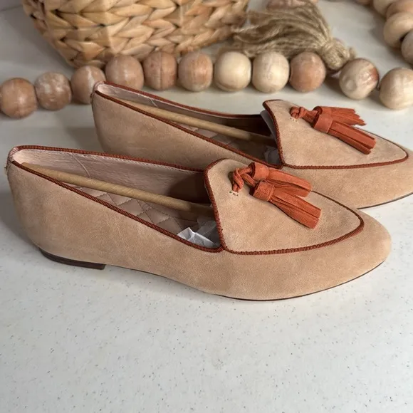 Birdies Heron Flat Color Carmelo Suede Tassel Sz 7