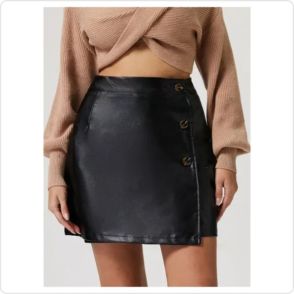 Black High-Rise Mini Skirt with Classic Button Accents