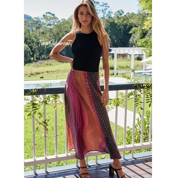 BLOGGER'S FAVE! Zara Printed Midi Skirt NWT