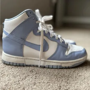 Blue and White High-Top Sneakers with Padded Ankle Color: Blue Chill